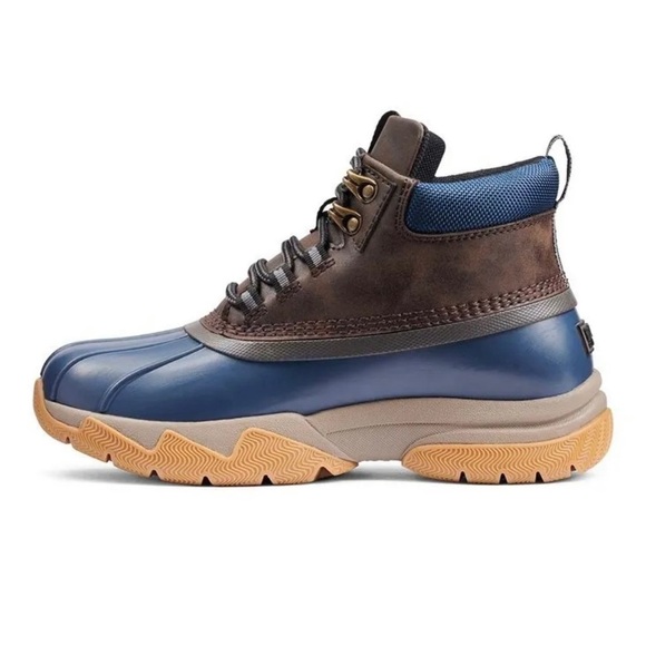 NIB Bass Outdoor Field Duck Womens Mid Waterproof Hiking Boots - Picture 3 of 10